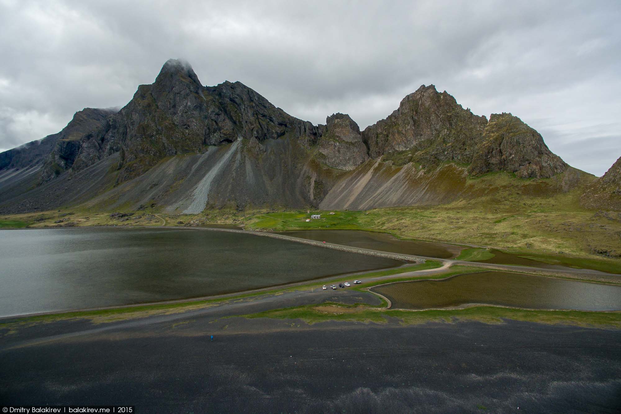 Reynisfjara, Vik